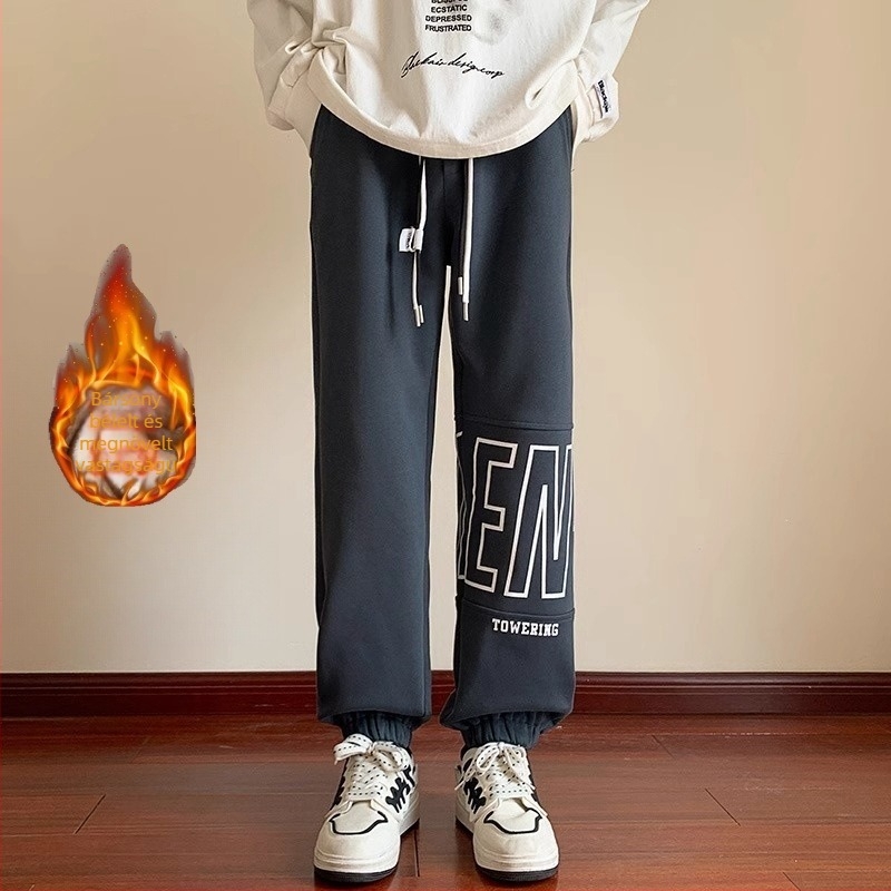 Férfi fleece‑szálas sportnadrág laza szabás, középső derék, húzózsinóros zárás, bokához illeszkedő mandzsetta, poliészter keverék