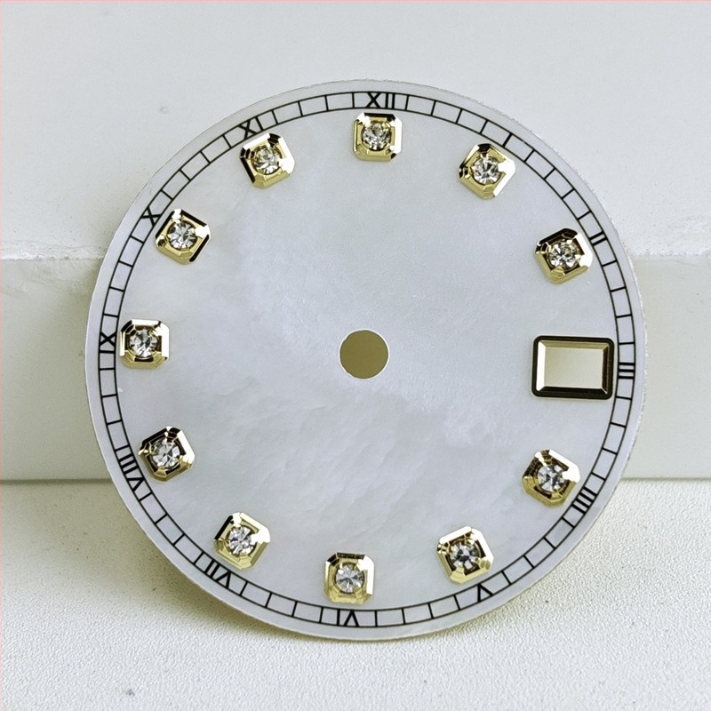 Seiko óra számlap, gyöngyház bevonattal és gyémánt indexekkel, NH35/36 mozgással kompatibilis