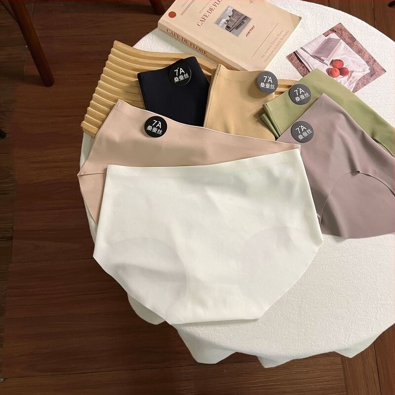 Női sportos jóga alsónemű antibakteriális intim rés Mulberry selyemmel bélelt; fő anyag Nylon; fonal vastagság 31–40d; kötött anyag; középmagas derekú; lélegző, nem látszódik a ruhák alatt.