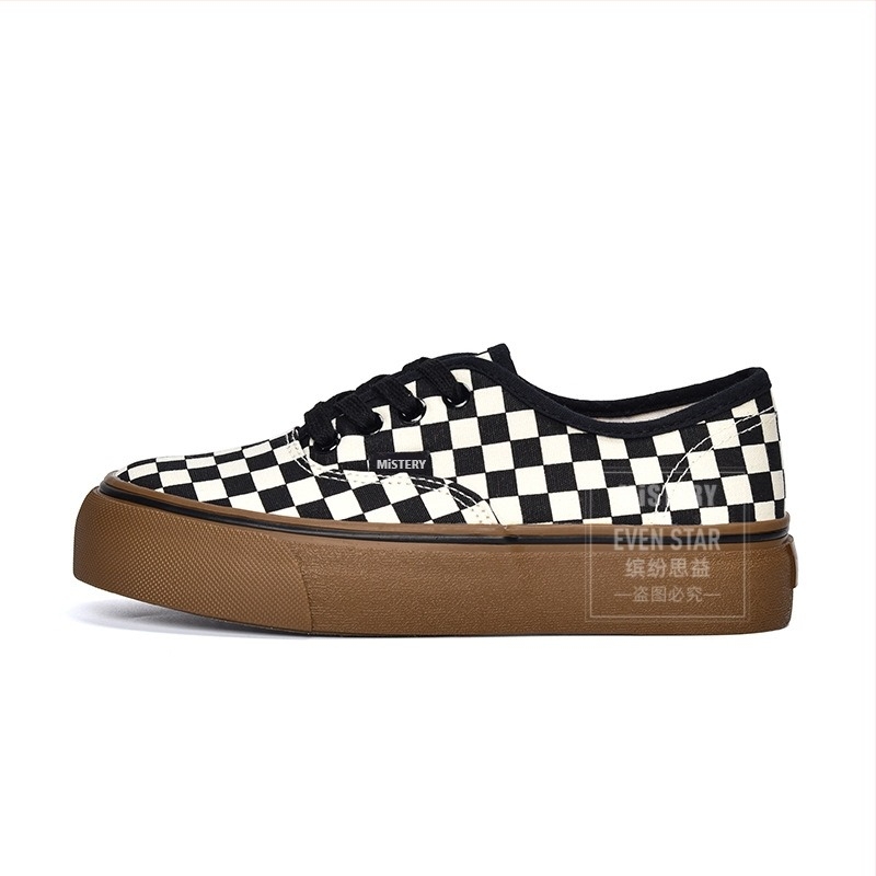 Női vászon slip-on sneaker vastag talppal, rácsos mintázat, alacsony felsőrész, vulkanizált talp, légáteresztő