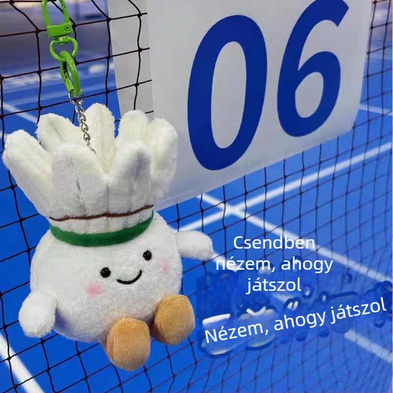 Plüss baba – Tenisz/Badminton stílus – PP gyapot töltet – rövid plüss – 14+ korosztálynak
