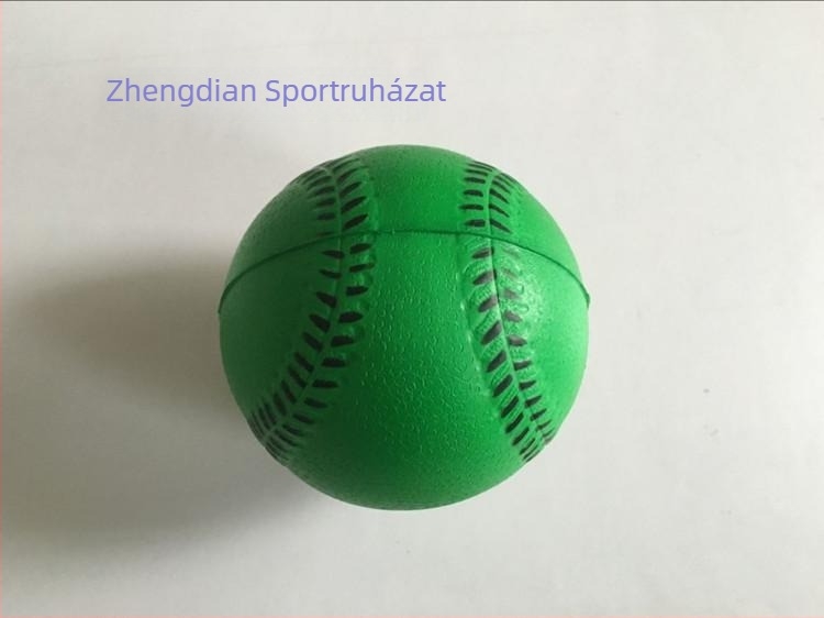 Szivacslabdából készült baseball/softball edzéshez általános- és középiskolások számára