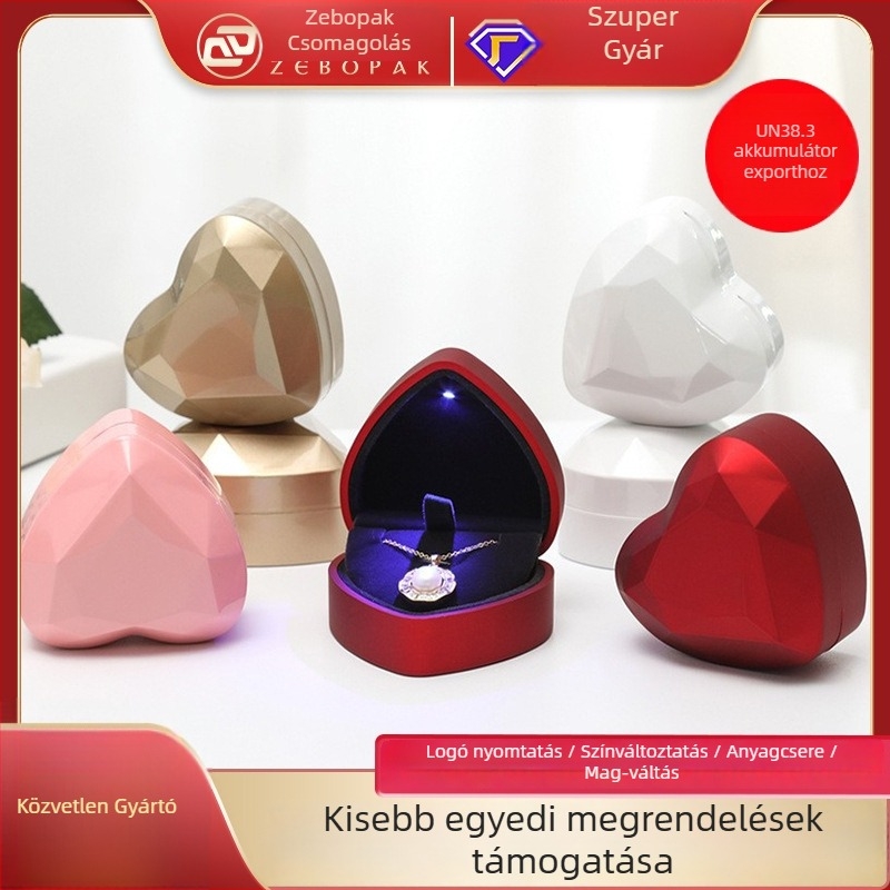 Szív alakú ékszerdoboz LED világítással (gyűrűdoboz; medál-doboz; műanyag; csomagoló doboz; ékszercsomagolás)