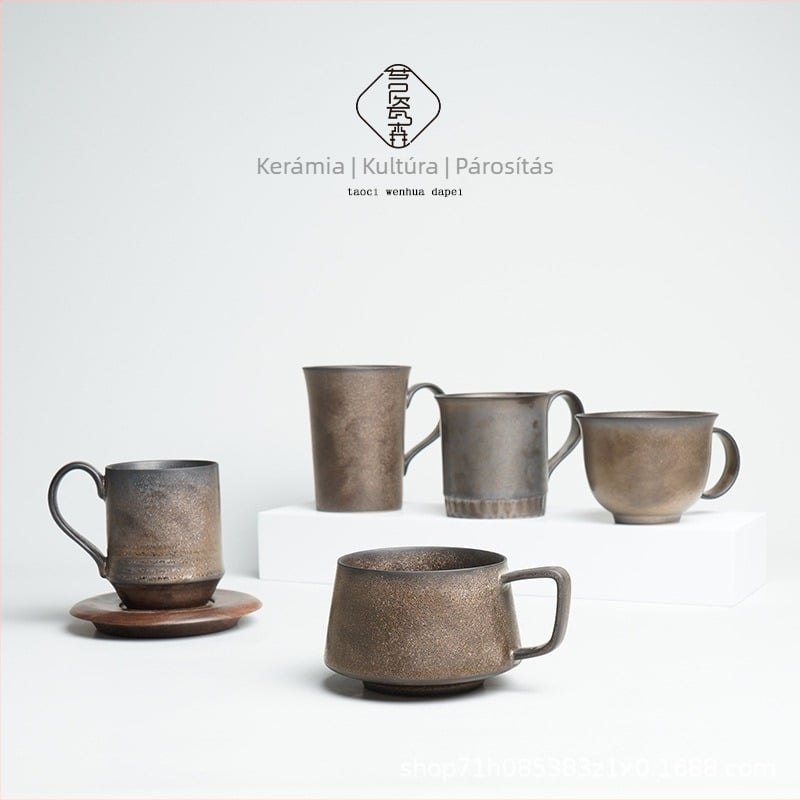 Kávéscsésze latte art-tal, japán retro stílusú, kőedény kerámia aranyozott felülettel, ipari dizájn
