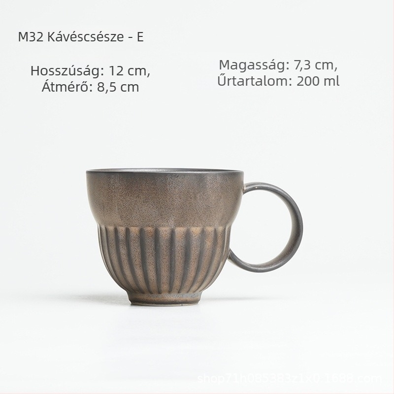 Kávéscsésze latte art-tal, japán retro stílusú, kőedény kerámia aranyozott felülettel, ipari dizájn