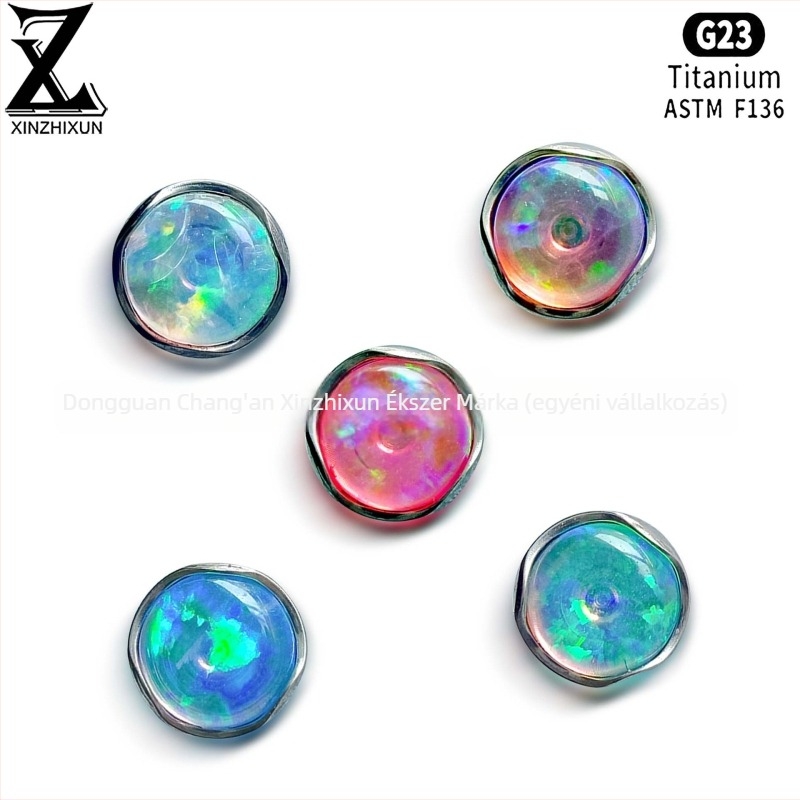 Ajak-körmök – Geometriai titán G23 opál kövekkel, kövek beépítve