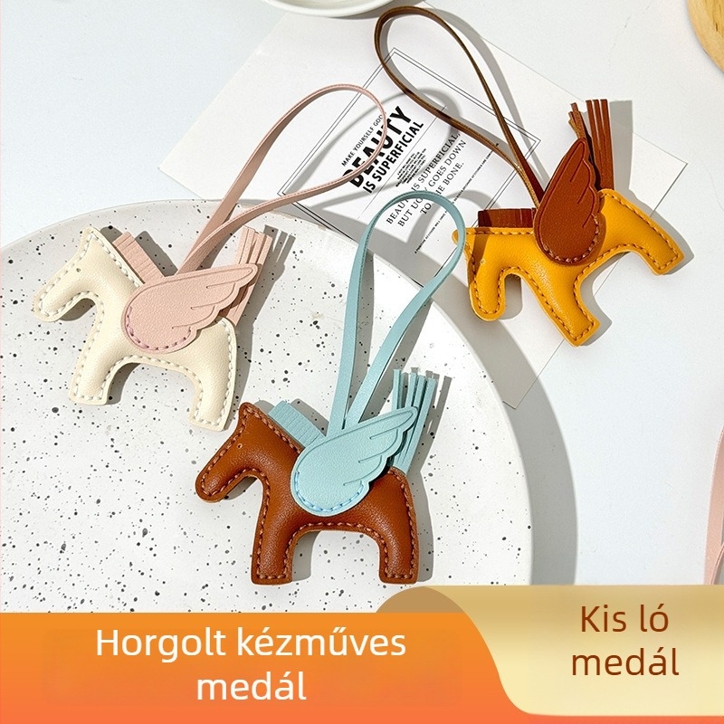 Táska lógó medál — Mini Pegazus, kézzel varrt, ultra-könnyű PU anyag, állatmintás, nyár 2024