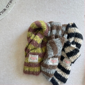 Sál – kasmír, csíkos mintázat, melegen tartja, 2025 tél