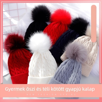 Kötött téli sapka pomponnal, akrilból, harang alakú csúccsal, széles karimával, lélegző, meleg, szélálló, 2–10 éves gyermekeknek.