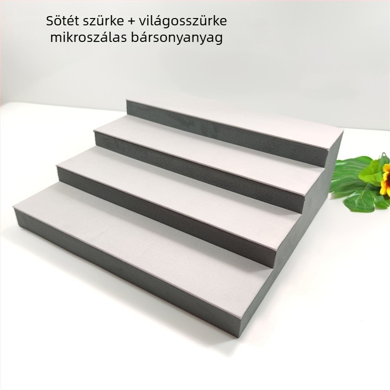 Ötszintes trapéz alakú kijelzőállvány karkötők és szemüvegek számára, fém konstrukció, 2024 tavaszán debütál