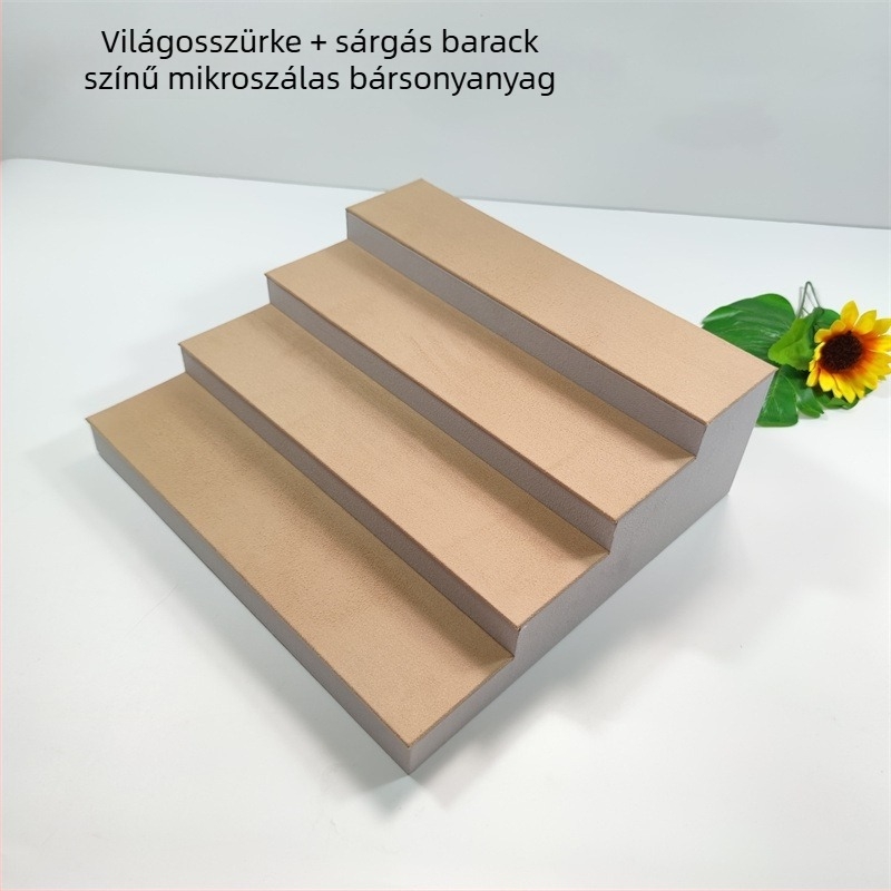 Ötszintes trapéz alakú kijelzőállvány karkötők és szemüvegek számára, fém konstrukció, 2024 tavaszán debütál