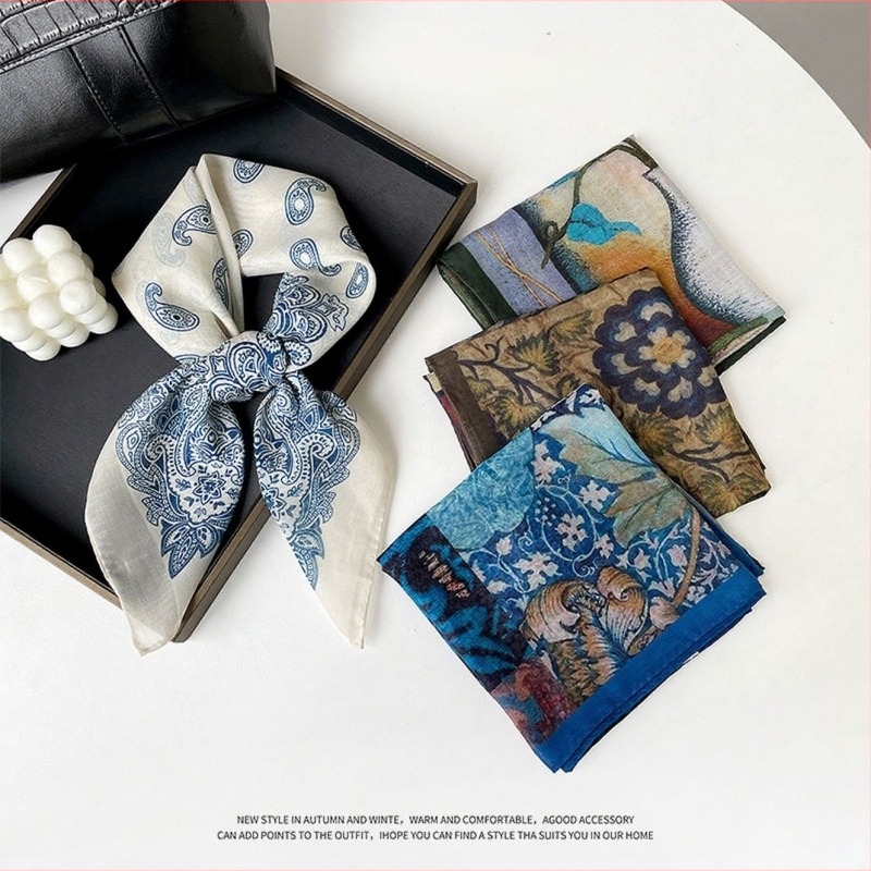 Női pamut-selyem sál, Plain szövés, kis négyzet alakú, nyár — Su Silk (Anyag: pamut-selyem; Szövés: Plain; Forma: kis négyzet; Sezon: nyár; Márka: Su Silk)