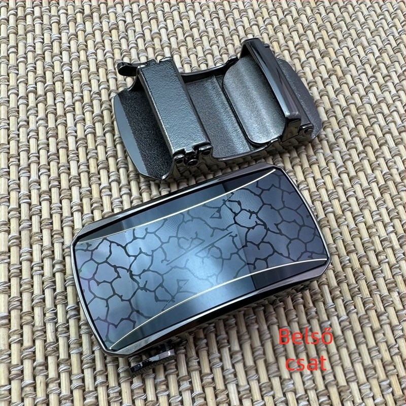Szilárd cinkötvözet automata övcsat, csúszó fejjel és fogazott mechanizmussal, üzleti övekhez