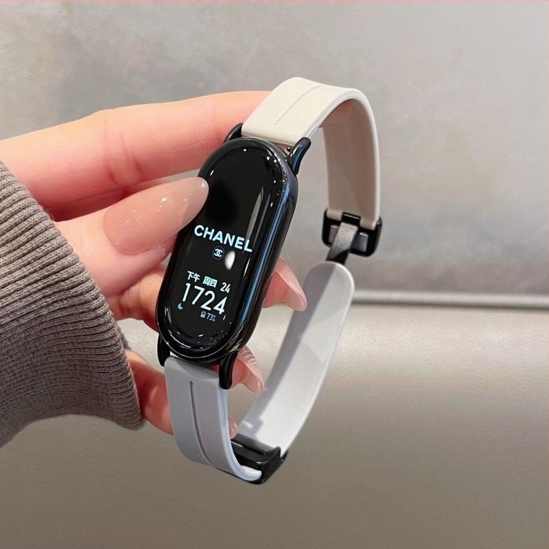 Xiaomi Mi Band 9-hez kompatibil szilikon csuklópánt NFC-s mágneses összecsukható csattal – légáteresztő nyári sport szíj