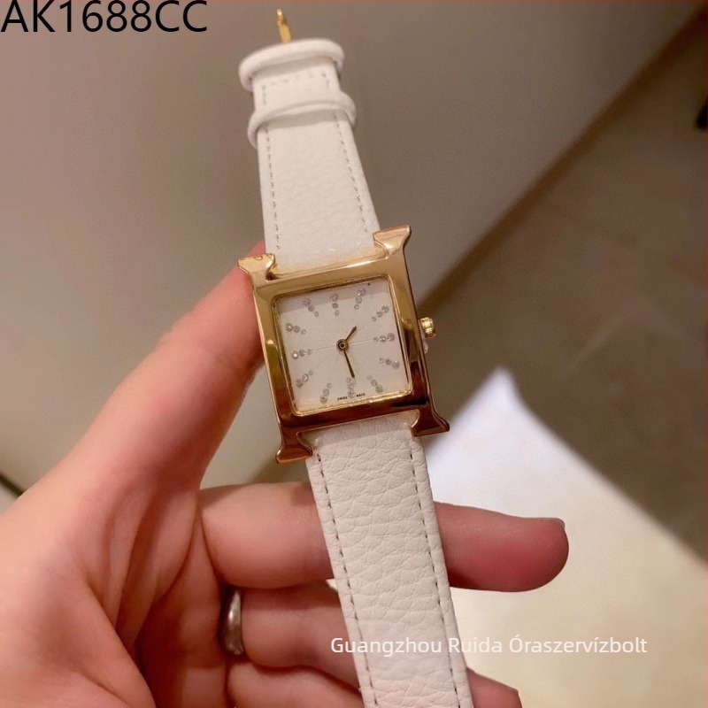 Női kvarc karóra, négyszögletes számlap, H-alakú szíj, műbőr, rozé arany csat, ásványi üveg, 24 mm-es számlapátmérő, 7 mm-es vastagság, Swiss ETA kvarc mozgató