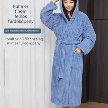 Fürdőköntös korall plüss anyagból, nedvszívó, vastított, kapucnis (Ősz)