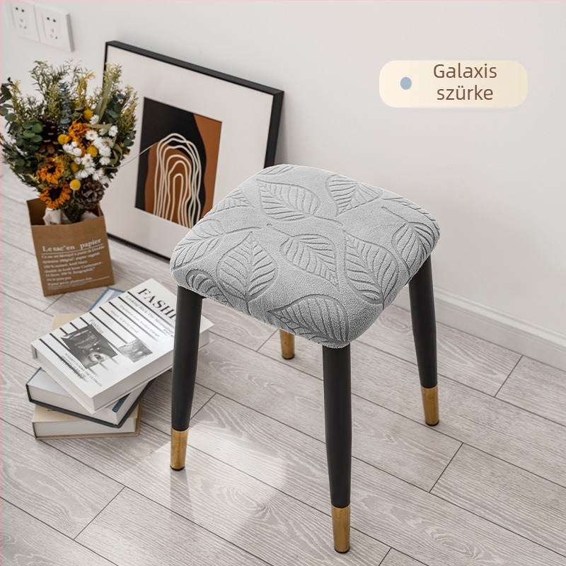 Négyszögletes taburet takaró – rugalmas poliuretán rost, négyzet alak, rácsos minta, díszíti a dekorációt