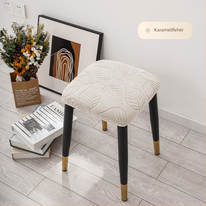 Négyszögletes taburet takaró – rugalmas poliuretán rost, négyzet alak, rácsos minta, díszíti a dekorációt