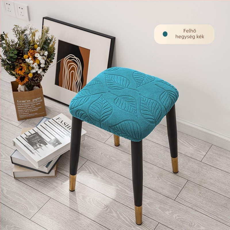 Négyszögletes taburet takaró – rugalmas poliuretán rost, négyzet alak, rácsos minta, díszíti a dekorációt