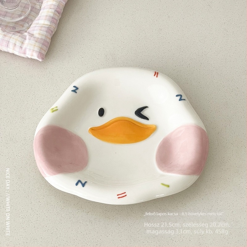 Porcelán desszert-tál, reliefes, szabálytalan alakú, alá-glazúros díszítéssel karikatúra mintával, mikrohullámú sütőben használható