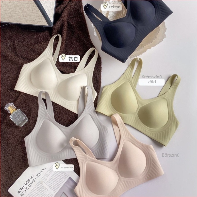 Puha támasztású melltartó, vezeték nélküli, 3/4 kosár latexformázott, fő anyag nylon, bélés spandex 50–70%, fix dupla vállpántok, hátul négy sor csattal