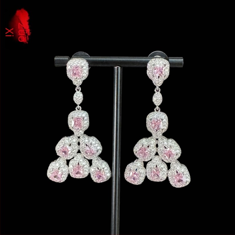 Női rézből készült fülbevaló és nyaklánc készlet, cirkónia medálokkal, elektroplakolt bevonat, szabályos lánccal