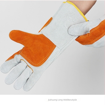 Hegesztő kesztyűk, rövid fazon, két réteg teljes tehénbőrrel, hőszigetelt, ellenálló magas hőmérsékletnek
