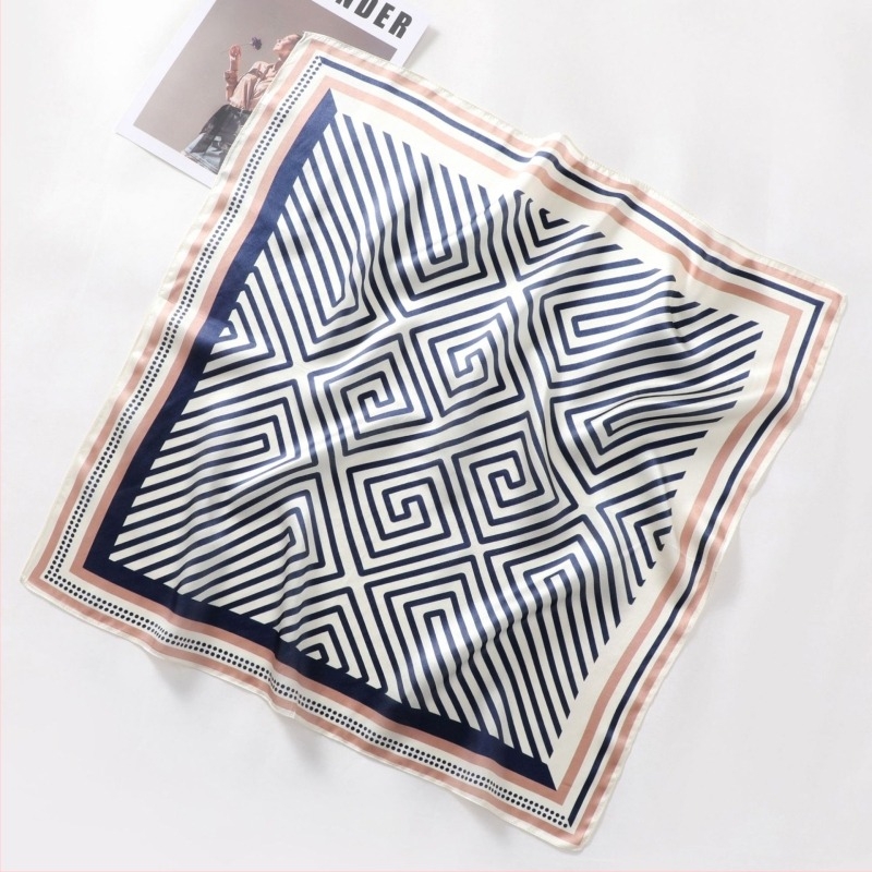 Négyszögletes selyemsál, 100% Mulberry selyem, sima szövés, nyomtatás, 2025 tavasz