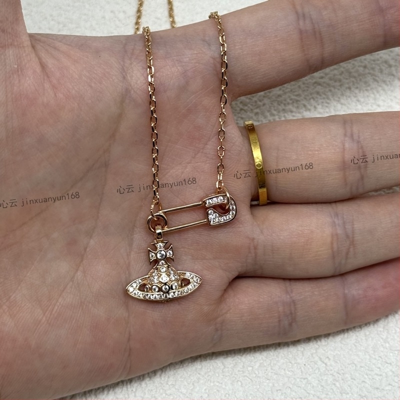 Titánacélból készült nyaklánc, O- lánccal, csillag alakú rhinestone medállal, elektroplatinált kivitel