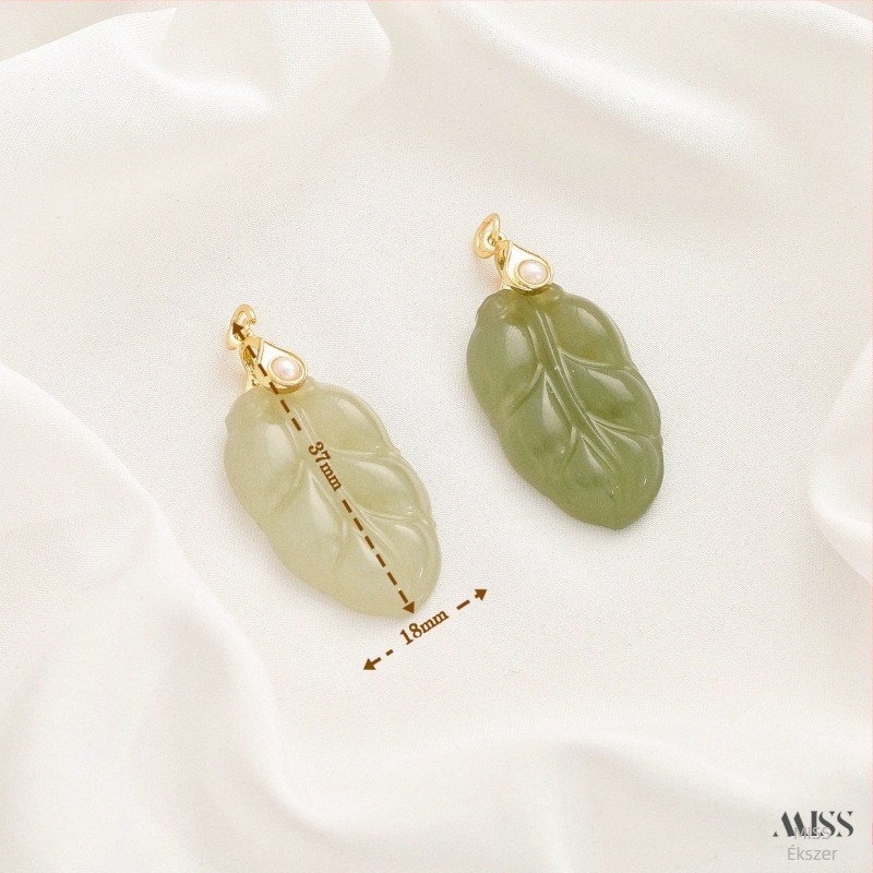 Természetes Hetian jade levél alakú Buddha medálos nyaklánc, vízhab jade, aranyozott bevonat, friss és édes stílus