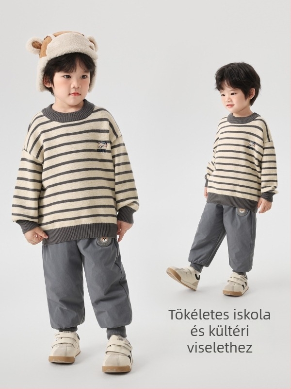 Fiúknak készült kötött pulóver, kerek nyakú, hosszú ujjú, karikatúra mintával, viszkóz–keverék anyagból, téli viselet