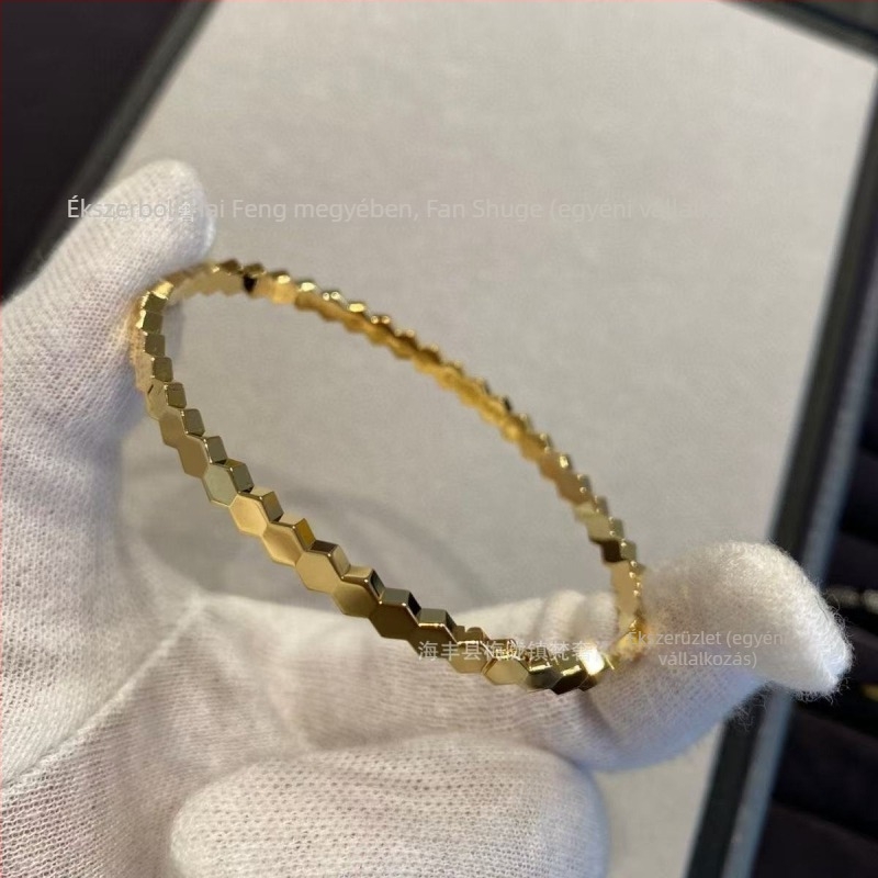 Méhsejt mintás karkötő, ötvözet, Seiko felület, 9 g, Ins stílusú kézhez illő kiegészítő