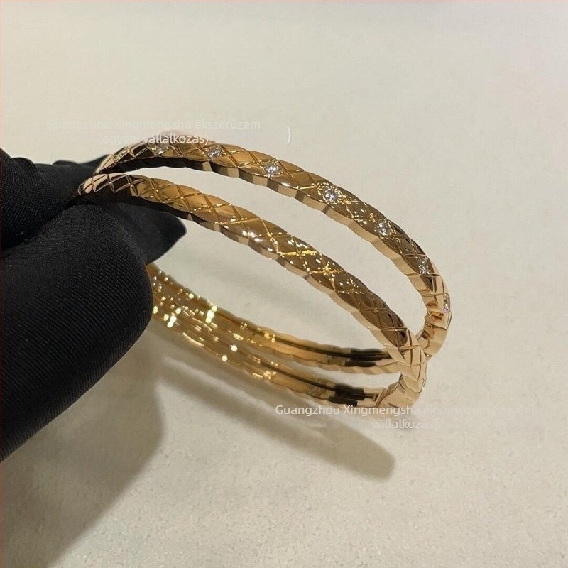 Aranyozott karkötő gyémántokkal, friss és édes stílus, súlya 16 g