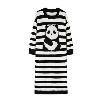 Fél velúrból készült anyatejes éjszakai ruha fleece béléssel, hosszú ujjú, körny nyakú, hosszú fazon