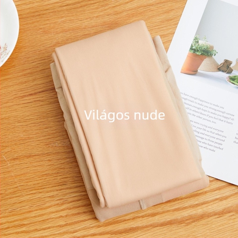 Nylon harisnya fenékemelés és formázás funkciókkal, láthatatlan ruhák alatt, közepes vastagságú, lábfejes, japán stílusú