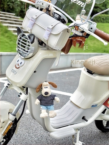 Elektromos járművekhez készült tárolótáska-készlet: hátul vízálló függő táska иs első, műbőr imitáló puha táska, retro stílus