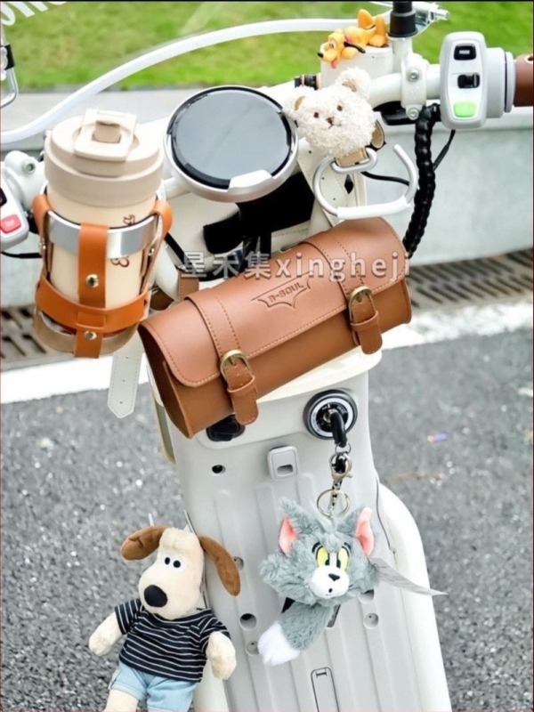 Elektromos járművekhez készült tárolótáska-készlet: hátul vízálló függő táska иs első, műbőr imitáló puha táska, retro stílus