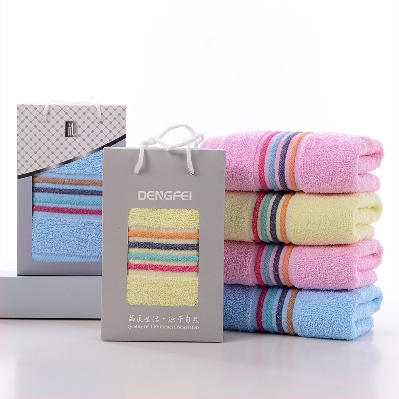 Pamut arc-törölköző, puha és kényelmes, vastagított, 100–120 g, gyártási folyamat kódja 241500541, testreszabás elérhető