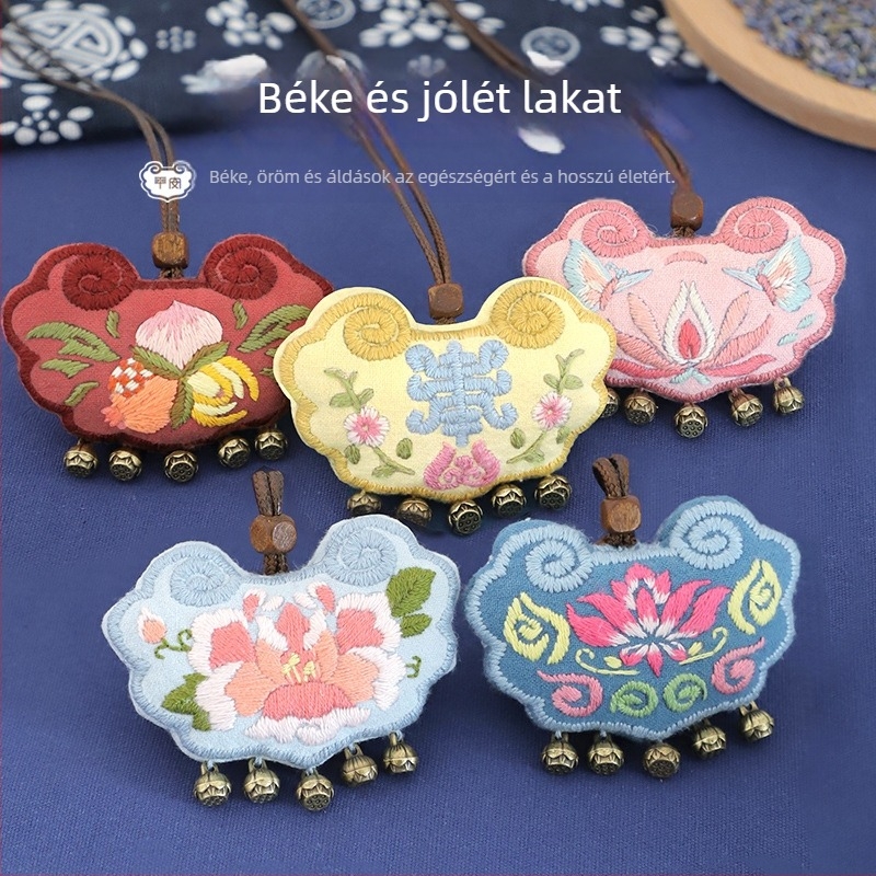 DIY hímelő készlet – keresztszemes hímzés lenvászonra, antik illatos tasak függővel