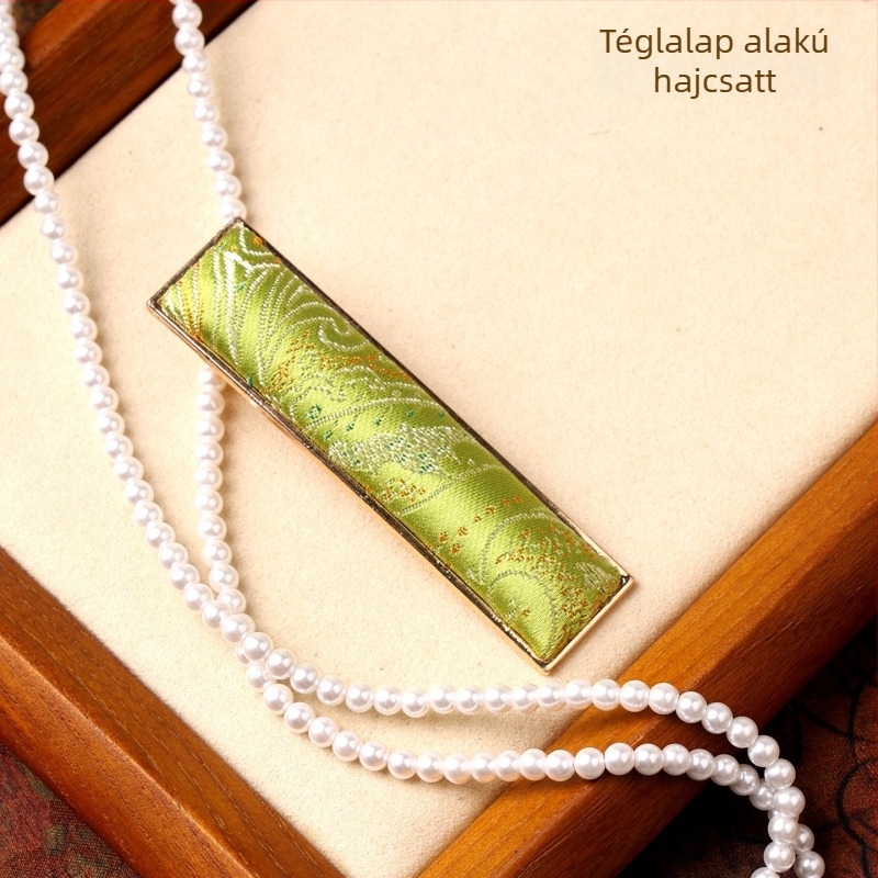 Kristály medálos nyaklánc buddhista talizmánnal, pulóver-stílusú lánccal, hagyományos kínai ihletésű stílus