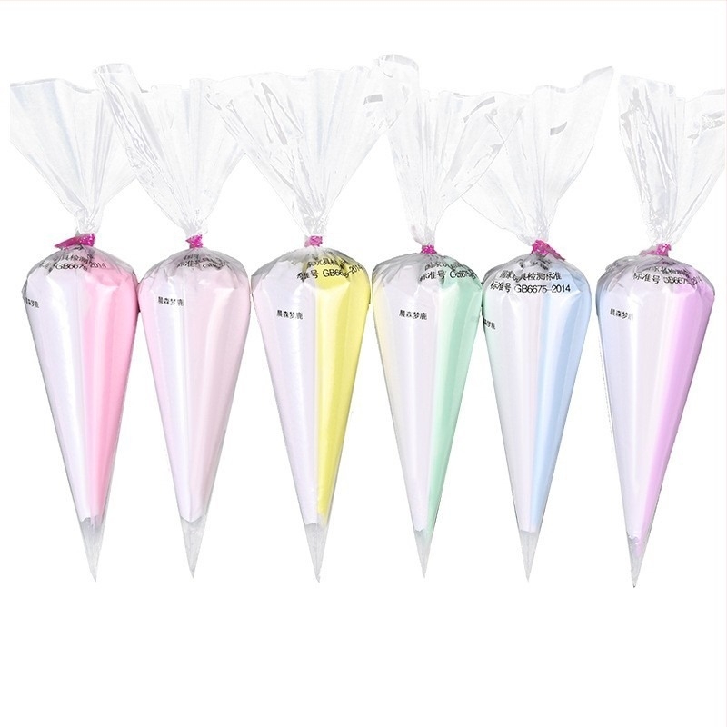 DIY krém ragasztó ékszerkészítéshez — epoxi kezelt műanyag/gyanta, rajzfilm-stílus, friss és édes