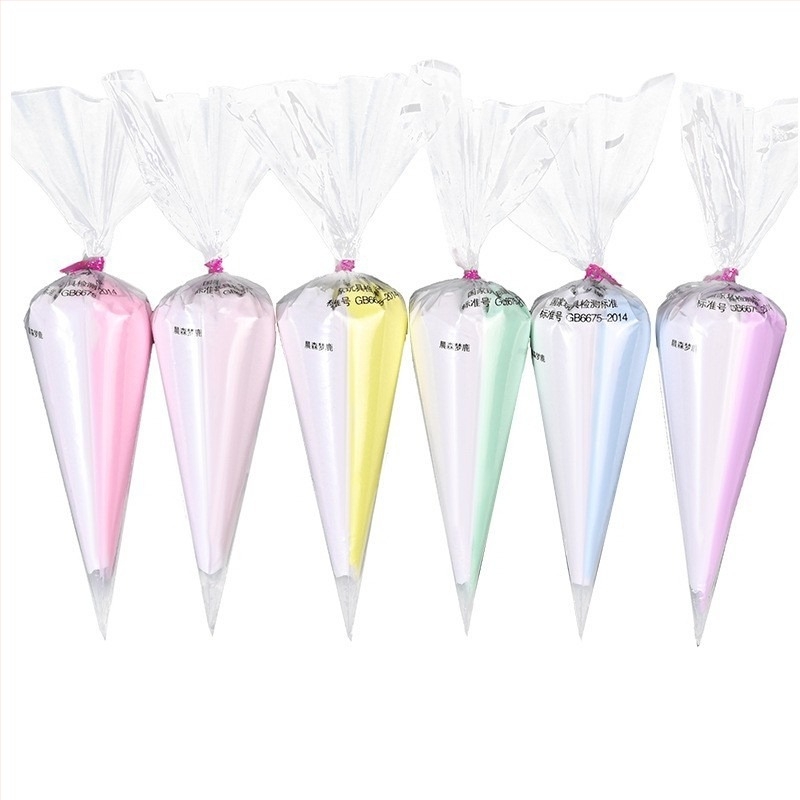 DIY krém ragasztó ékszerkészítéshez — epoxi kezelt műanyag/gyanta, rajzfilm-stílus, friss és édes