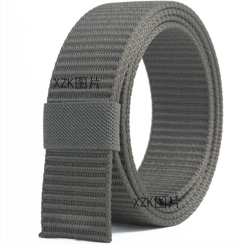 Automata csattal ellátott fonott nylonöv, lyukak és fogak nélkül; szélesség 3,4 cm, vastagság 3 mm, mesterséges nylonból