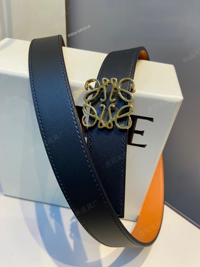 Női öv valódi bőrből (első réteg marhabőrből) réz csattal, sima zárás, sokoldalú stílus, elektroplátolás befejezés