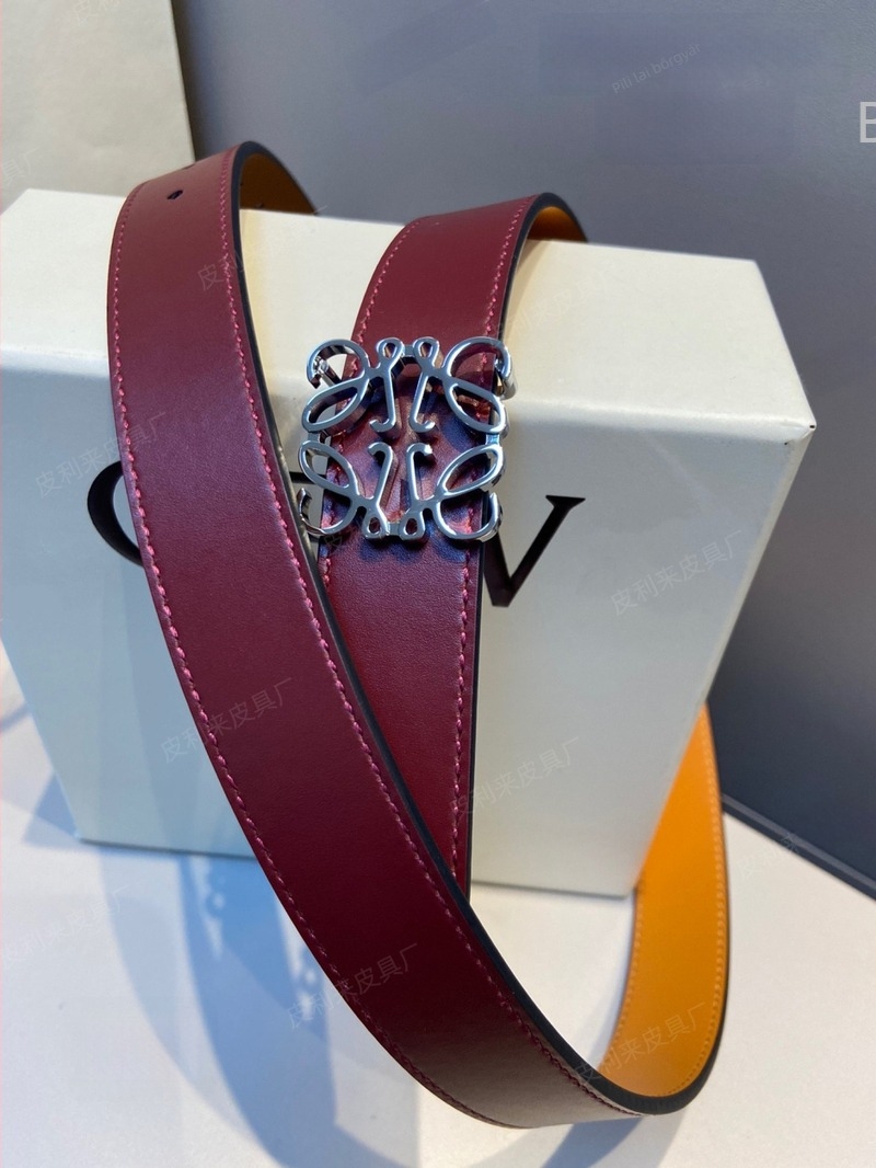 Női öv valódi bőrből (első réteg marhabőrből) réz csattal, sima zárás, sokoldalú stílus, elektroplátolás befejezés