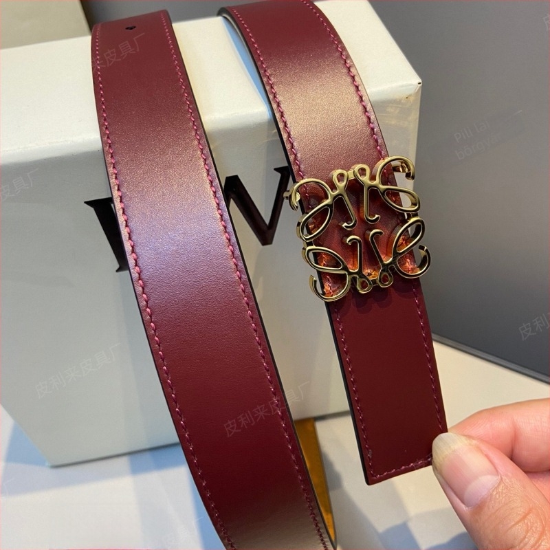 Női öv valódi bőrből (első réteg marhabőrből) réz csattal, sima zárás, sokoldalú stílus, elektroplátolás befejezés