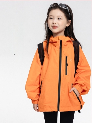 Lányoknak szóló kabát háromvédelmi technológiával: lélegző, vízálló és szélálló, kapucnival, 7–12 éves gyerekeknek — CLARA GIRLS