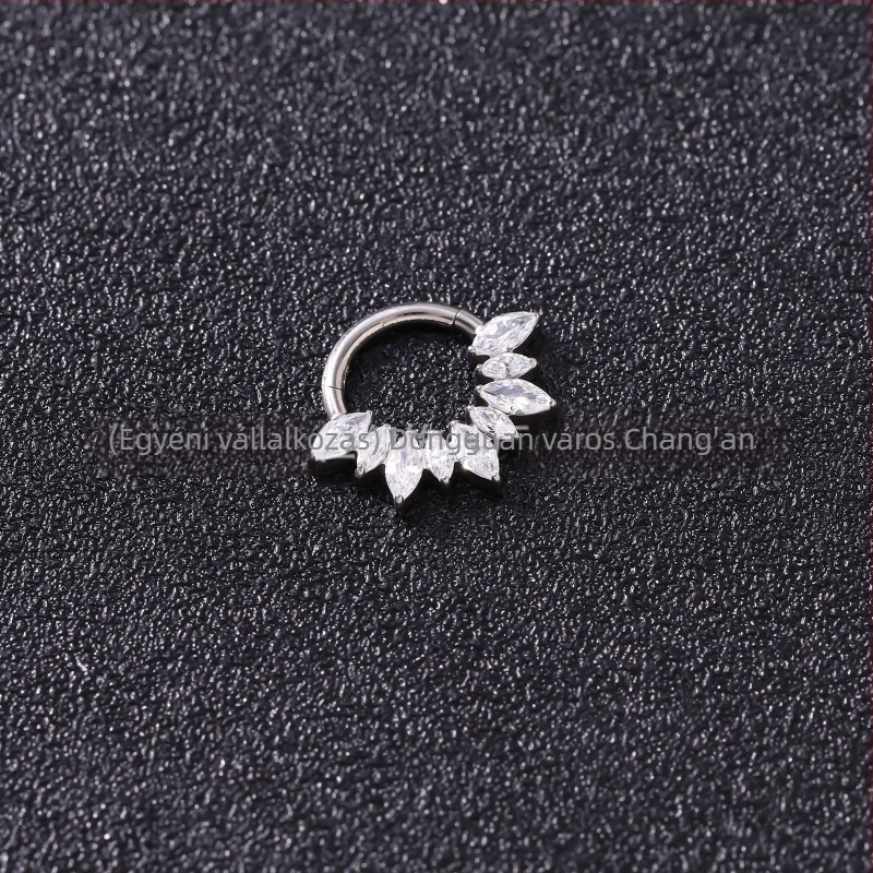 Uniszex orr- és hallcsont gyűrű, titániumötvözet cirkóniával, rovar alak, f136 tisztaság