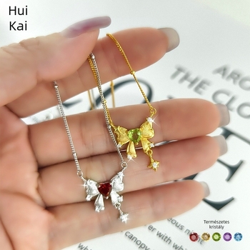 S925 ezüst masni alakú nyaklánc köves díszítéssel, többszintű keresztlánccal, szív alakú köves medállal