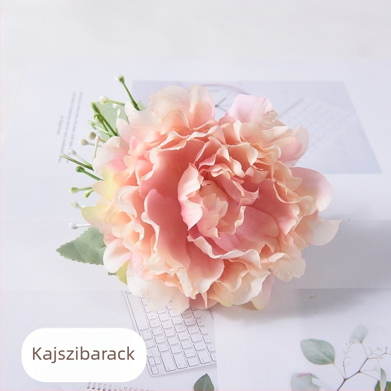 Skandináv stílusú függönyklipsz művirágú bazsarózsával – elegáns, minimalist dekoráció esküvői szobához